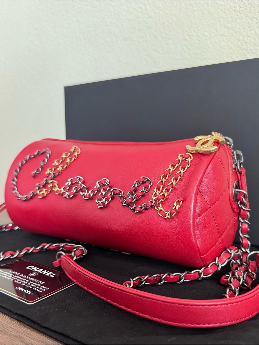 CHANEL Written in Chain Calfskin Leather Crossbody Bag - Picture 4 of 9